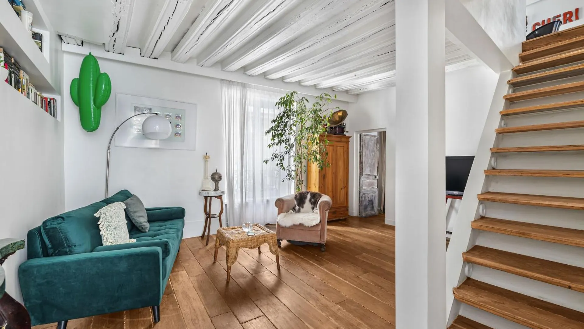 Albenate Apartamento Paris