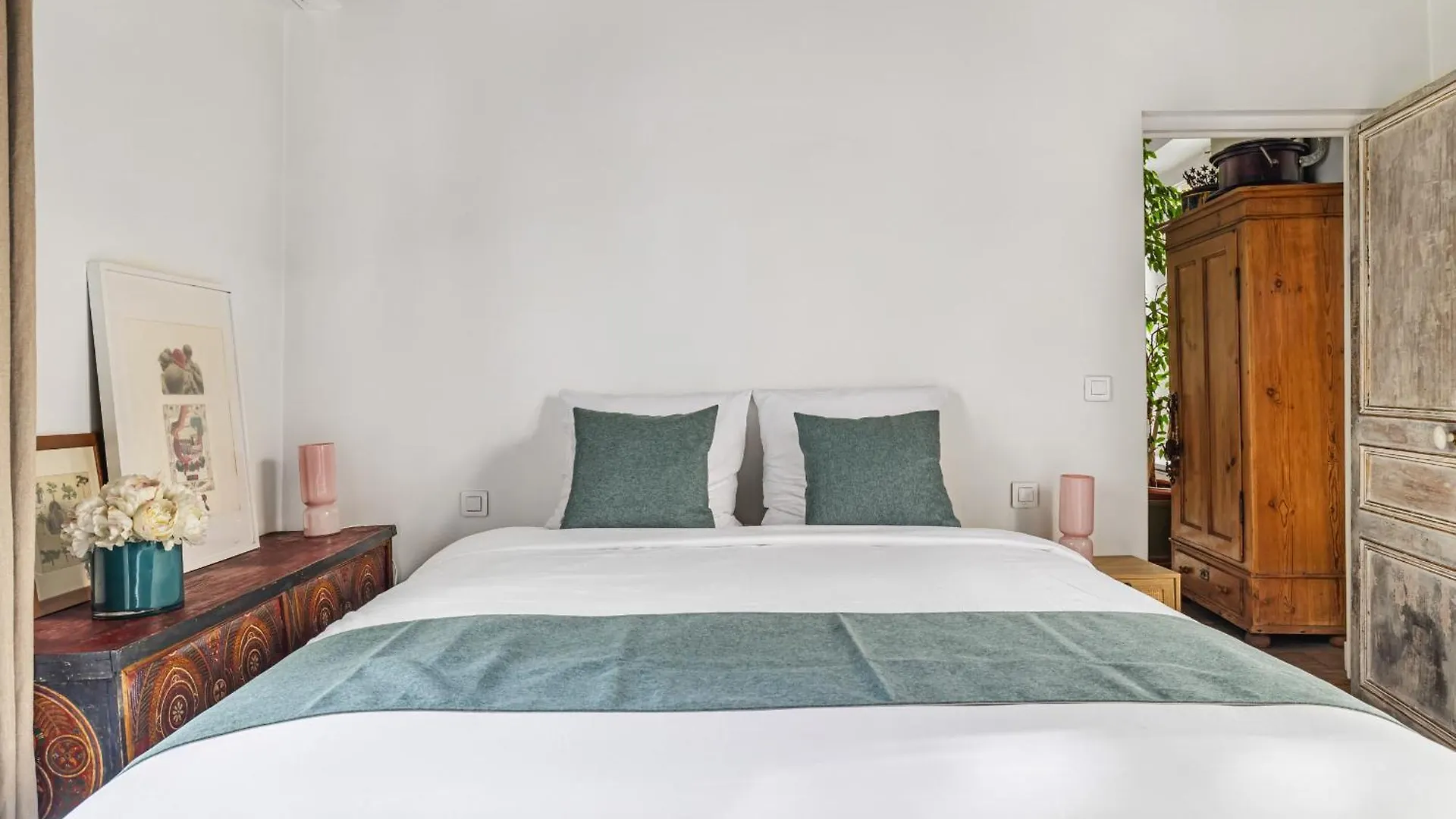 Albenate Apartment Paris 0*,