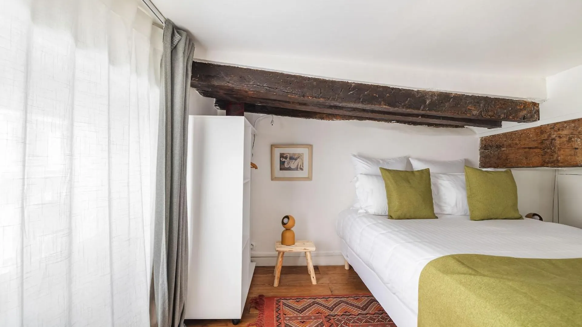 Albenate Apartment Paris France